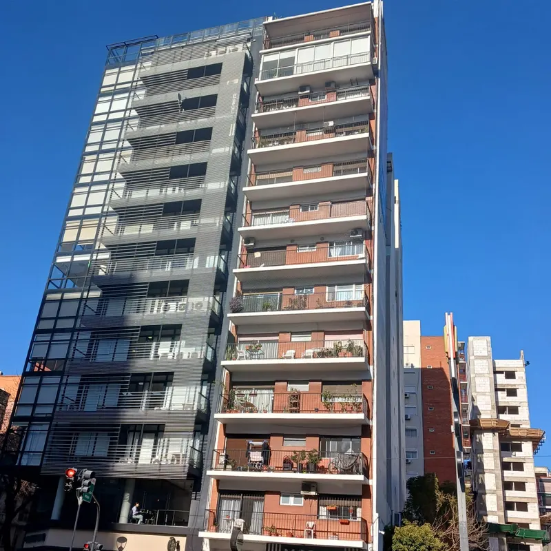 Servicio de pintura y mantenimiento en altura de edificios